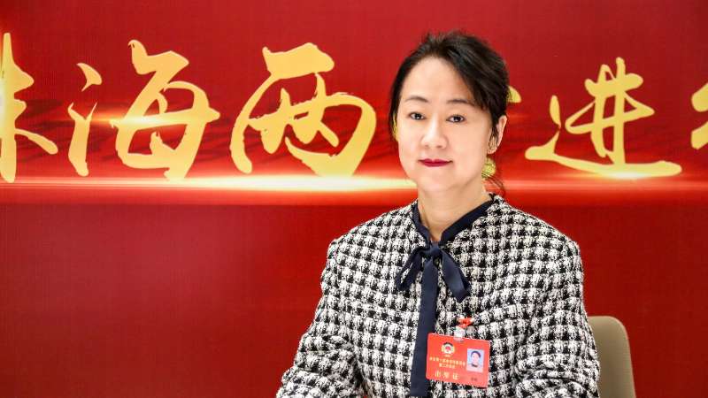 为奋斗者 | 对话李梅：“变”与“不变”的精彩人生